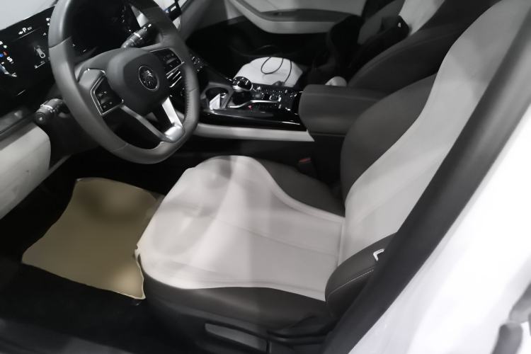 Used BYD Qin PLUS 2024 HONOR Edition DM-i 55KM Leading Model