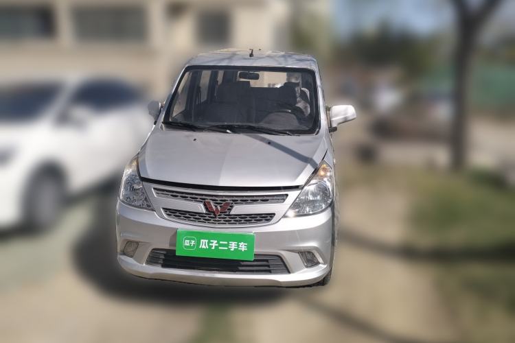 Used Wuling Zhiguang V 2018 1.2L Standard Model LMH
