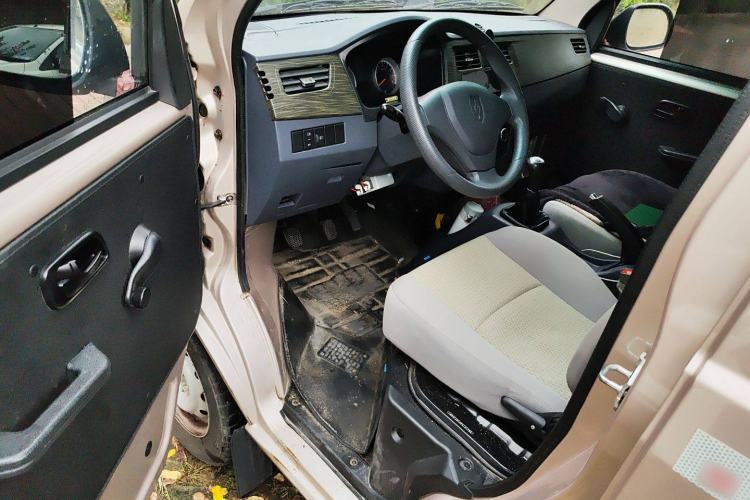 Used Jinbei Hiace X30 2023 1.5L Super-Enjoyment Van 2/5 Seats Non-Air-Conditioned Version SWC15M Driver Seat