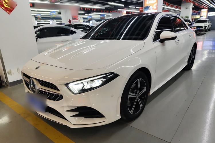 Used Mercedes-Benz A-Class 2022 Revised Version A 200 L Sport Sedan Fashionable Style