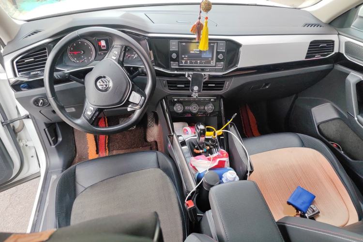 Used Volkswagen Tayron 2019 330TSI Two-Wheel Drive Luxury Model China VI Standard Center Console