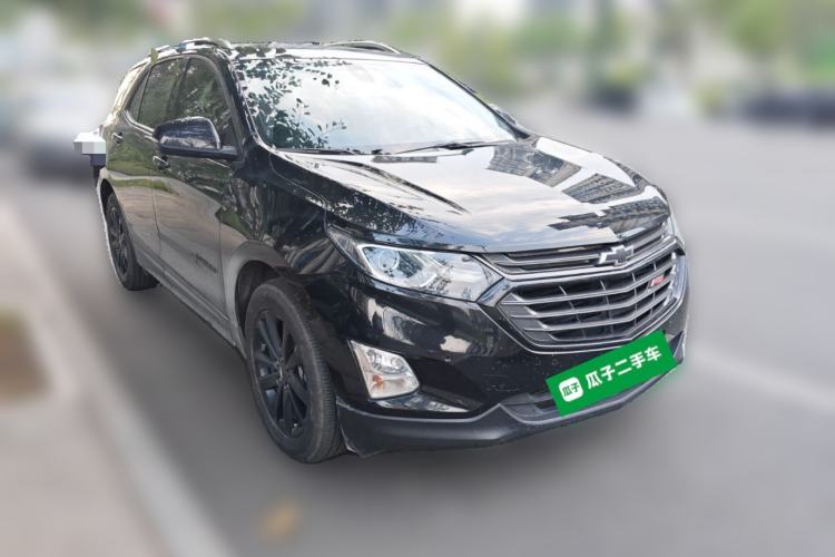 Used Chevrolet Equinox 2018 RS 550T Automatic All-Wheel-Drive Boundary Edition Front Right 45 Deg