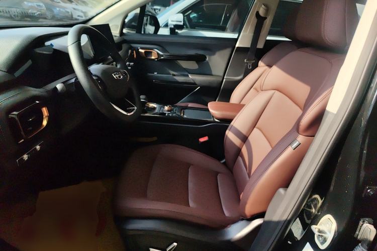 Used Geely Auto Haoyue 2022 1.8TD DCT Black Gold Limited Edition 7-Seater
