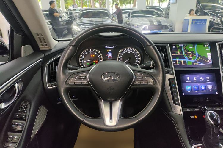 Used Infiniti Q50L 2018 2.0T Enjoyment Version China VI Standard