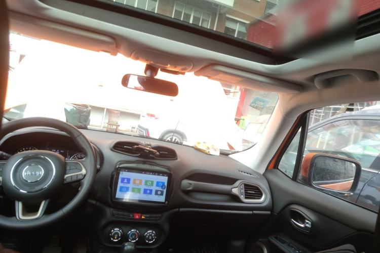 Used Jeep Renegade 2017 180T Automatic High-Energy Version
