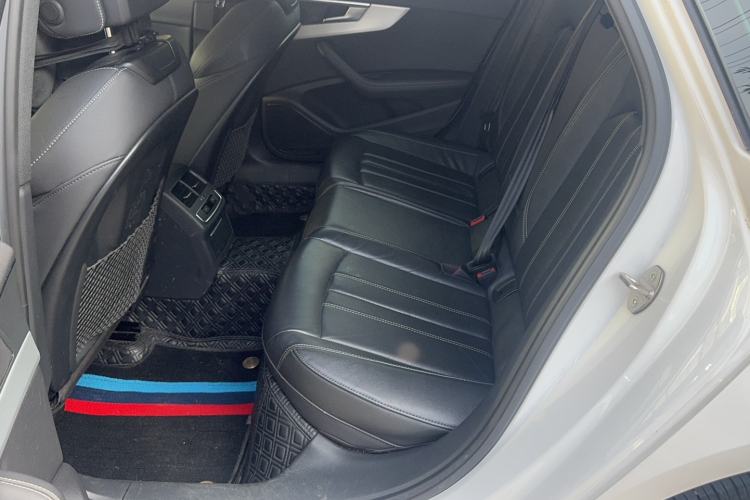 Used Audi A4L 2020 40 TFSI Luxury Dynamic Model
