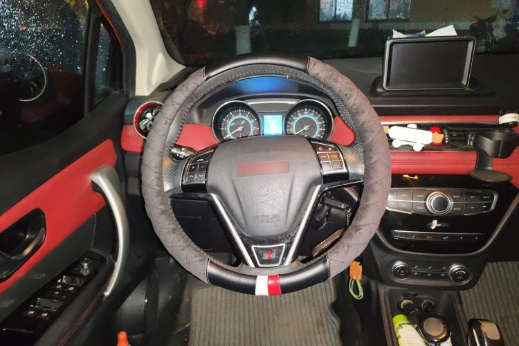 Used Haval H1 2015 1.5L AMT Luxury Model