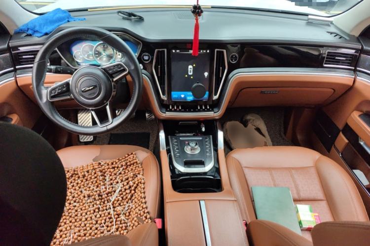 Used Zotye T700 2017 1.8T Dual-Clutch Prestige Model Center Console