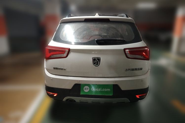 Used Baojun 560 2015 1.8L manual luxury version