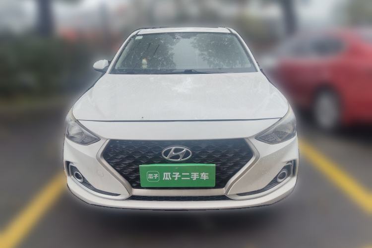 Used Hyundai Celesta 2017 1.6L Automatic Enjoyment Version GLS
