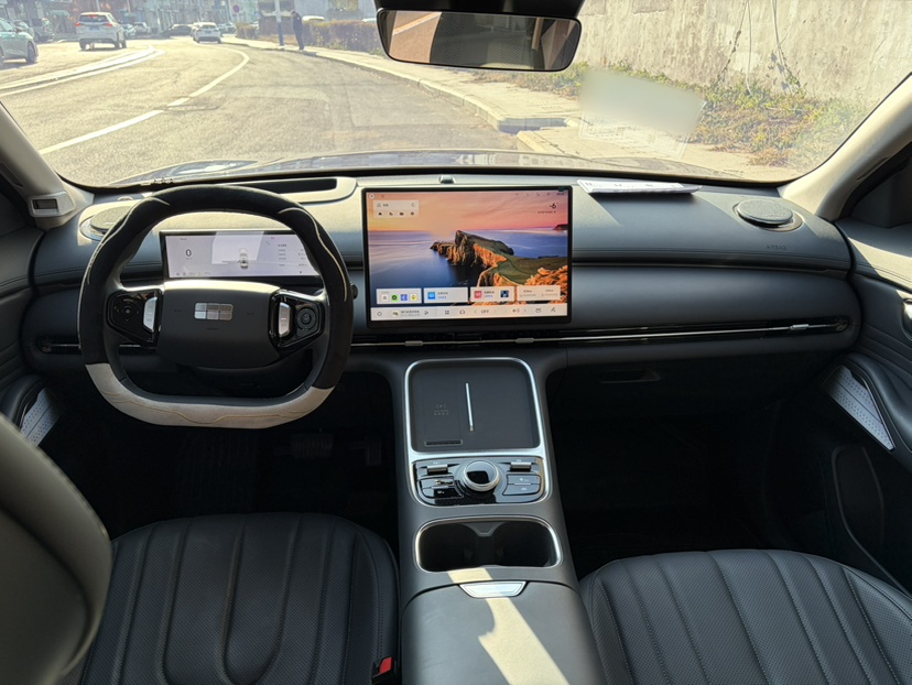 Geely Galaxy Xingjian 7 EM-i 2026 Model 135km Leading Edition — снимка 16