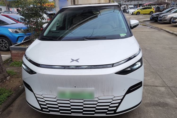 Used XPeng X9 2025 740 Ultra-Long Range Max
