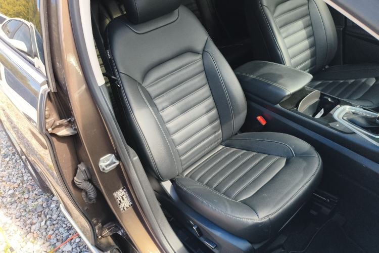 Used Ford Edge 2018 EcoBoost 245 Two-Wheel-Drive Titanium 7-Seater China VI Standard