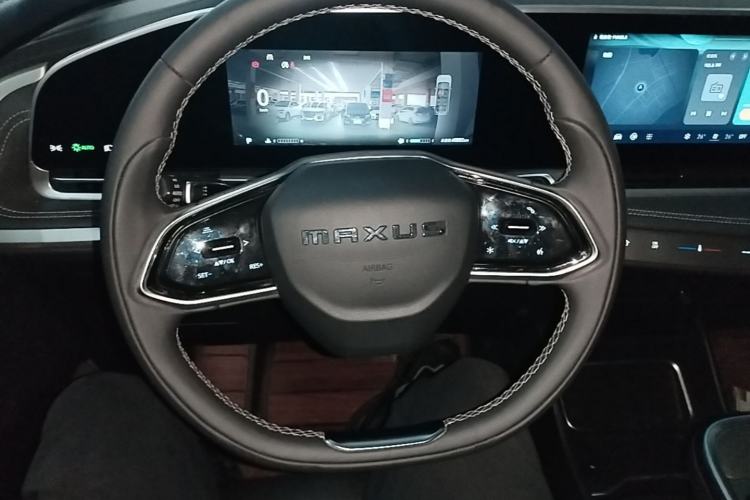 Used SAIC MAXUS G90 2022 2.0T Xingyun Seven-Seater Version Steering Wheel