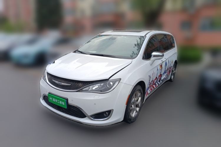 Used Chrysler Grand Voyager 2017 3.6L Premium Edition