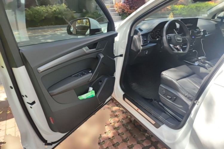 Used Audi Q5L 2021 40 TFSI Luxury Dynamic Edition Driver Seat