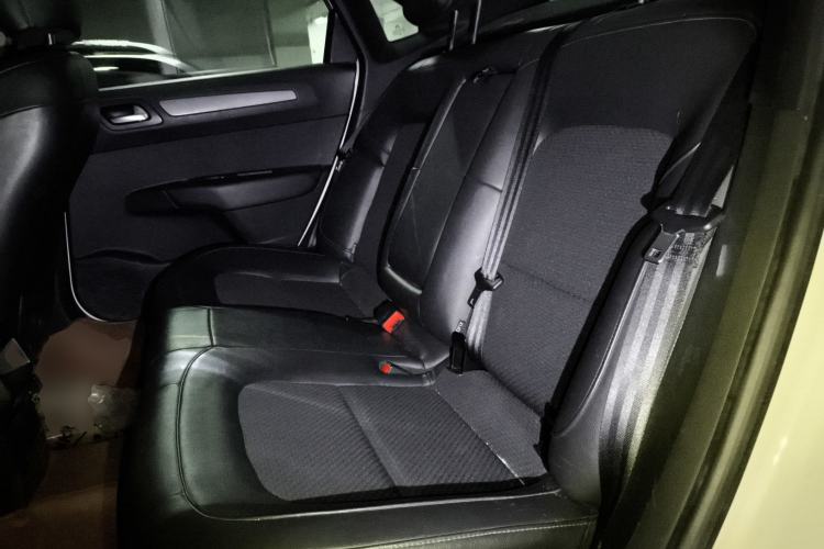 Used Citroen C4 Sega 2016 1.6L Manual Luxury Model
