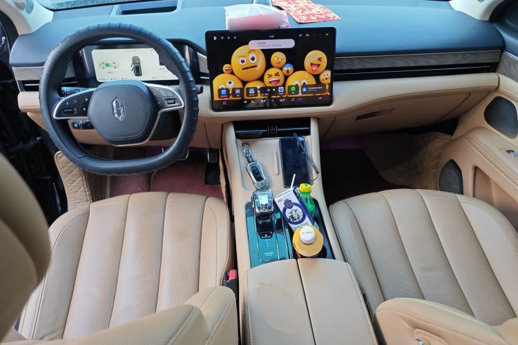 Used Hima AITO M7 2022 1.5T Four-Wheel Drive Luxury Edition Center Console