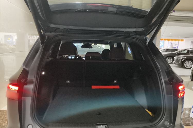 Used Geely Auto Monjaro L 2024 2.0TD High-Power Automatic Two-Wheel Drive Yunqi Version
