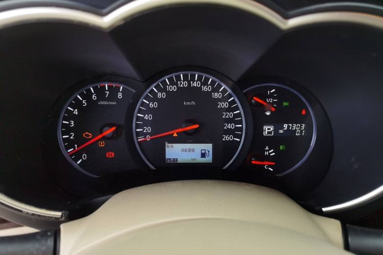 Used Nissan Quest 2015 3.5L SL
