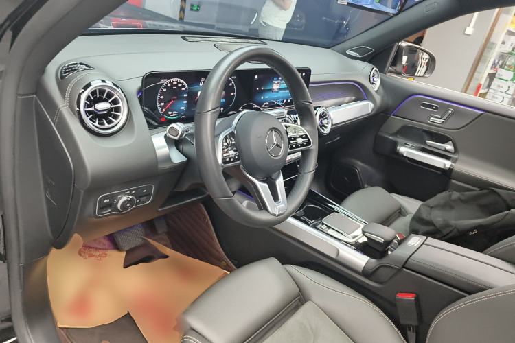 Used Mercedes-Benz EQB 2023-Year Restyled EQB 350 4MATIC
