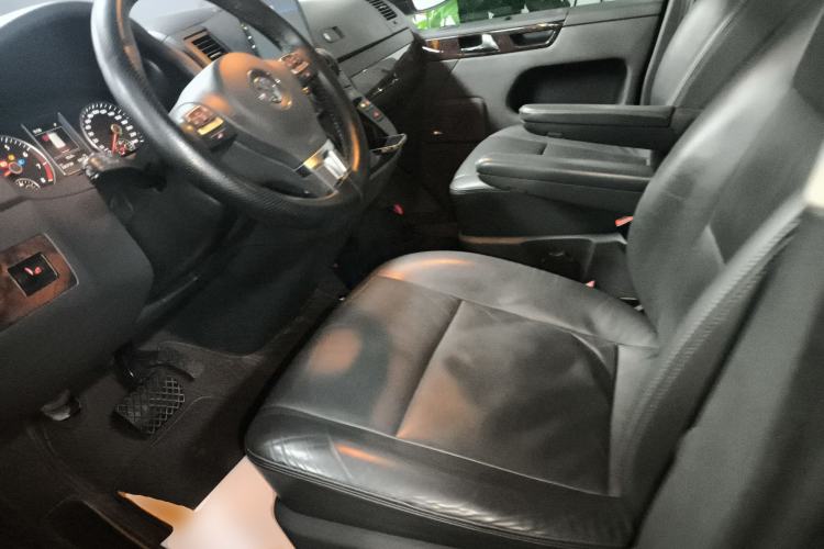 Used Volkswagen Multivan 2012 2.0 TSI Two-Wheel-Drive Luxury Edition