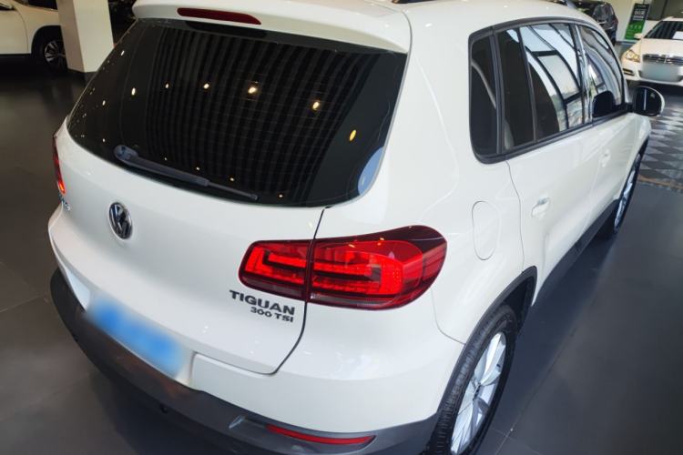 Used Volkswagen Tiguan L 2017 300TSI Automatic Two-Wheel Drive Silk Road Comfort Edition