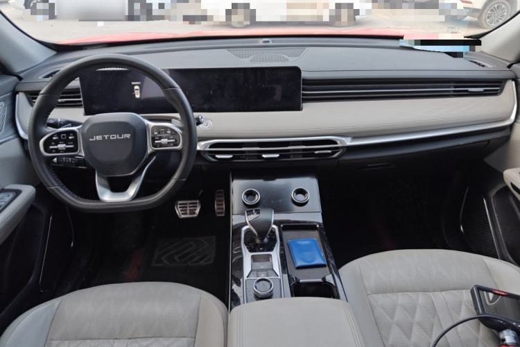 Used JETOUR X70 2023 Zhuge 2.0T DCT Wolong 7-Seater Center Console