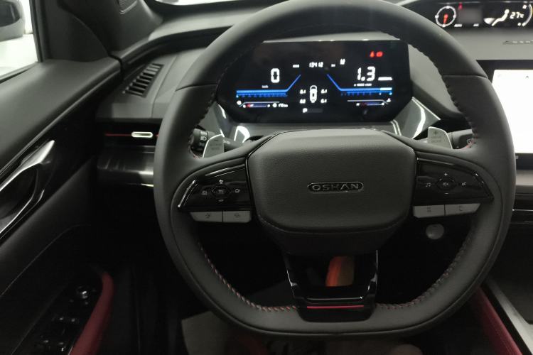 Used Oshan Z6 2023 Blue Whale 1.5T DCT Smart Luxury Model
