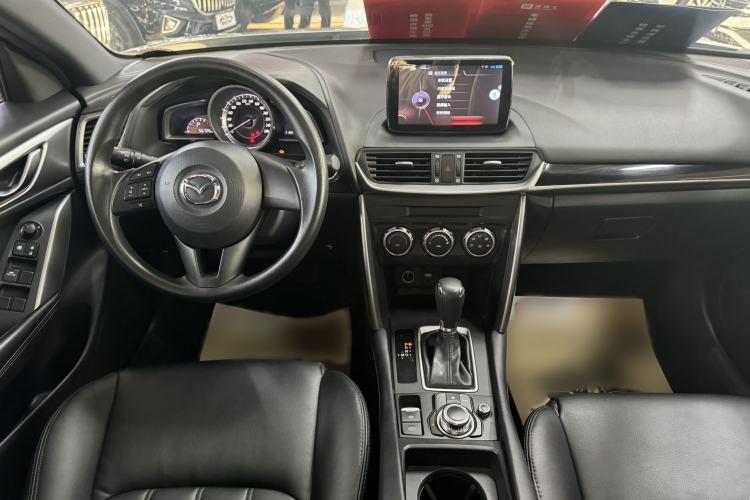 Used Mazda CX-4 2016 2.0L Automatic 2WD Blue Sky Dynamic Edition Interior 1