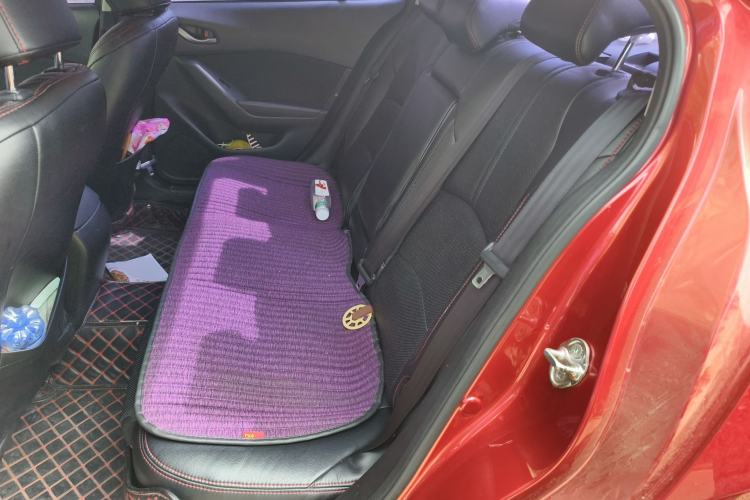 Used Mazda 3 Axela 2017 Sedan 1.5L Automatic Comfort Model Emission Standard China V
