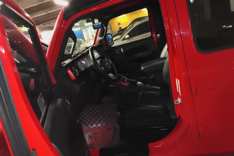 Used Jeep Wrangler 2018 2.0T Sahara Four-Door Edition