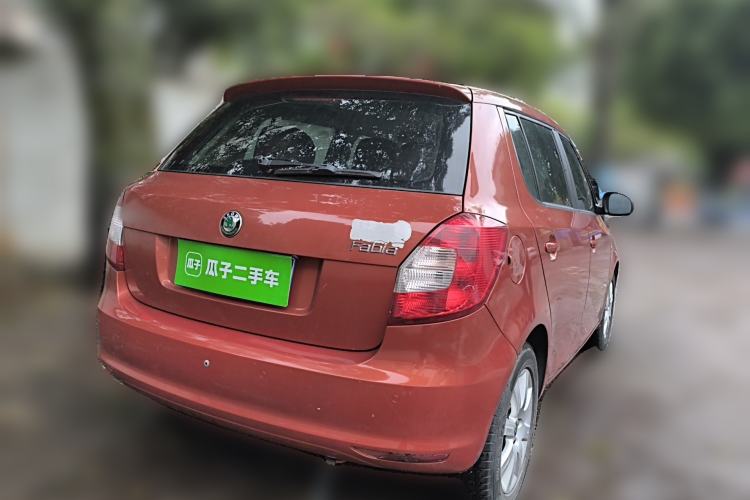 Used Skoda Fabia 2012 1.4L Automatic Crystal Edition Rear Right 45 Deg