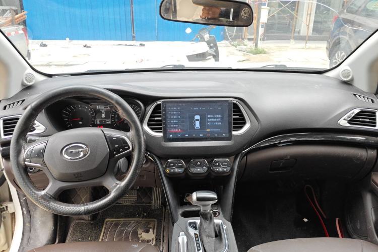 Used GAC Trumpchi GS4 2017 200T G-DCT Two-Wheel Drive Elite Edition Center Console