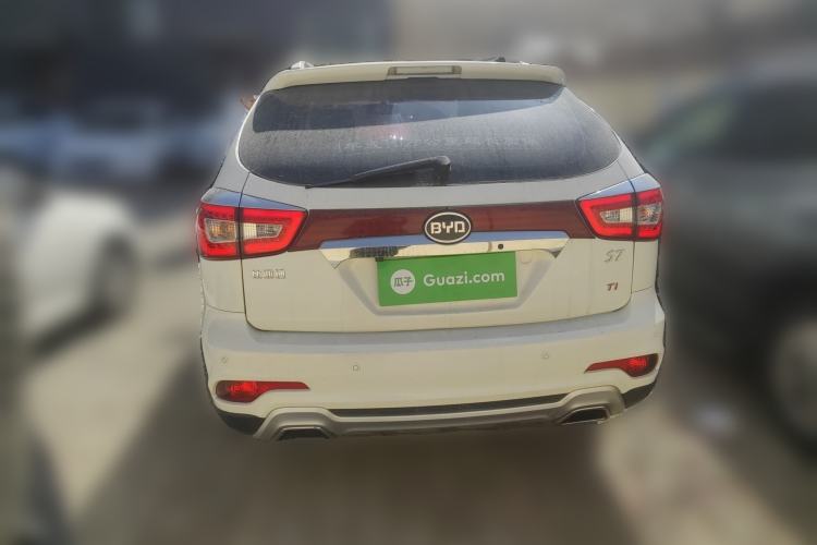 Used BYD S7 2015 1.5T Upgraded Manual Luxury Model
