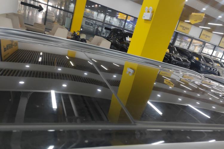 Used GAC Trumpchi GS8 2024 Linghang Series 2.0 TGDI Two-Wheel Drive Luxury Smart Connectivity Version Roof