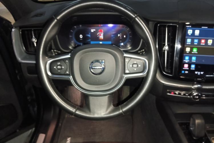 Used Volvo XC60 2023 B5 4x4 Smart Luxury Edition Steering Wheel