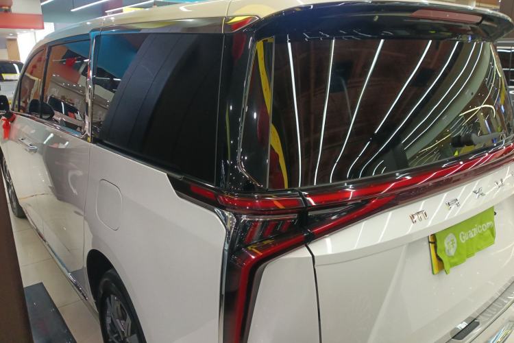 Used SAIC MAXUS Dajia 9 2024 Super Hybrid Long-Range Prairie Edition 7-Seater
