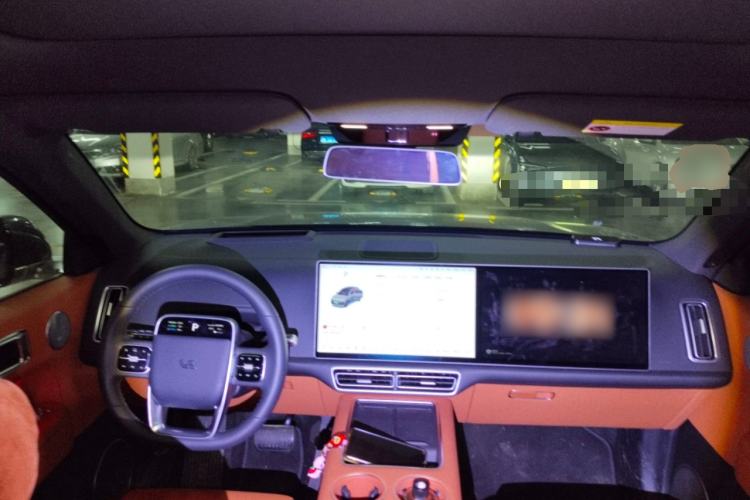 Used Li Auto L6 2025 Pro Smart Refresh Edition Center Console