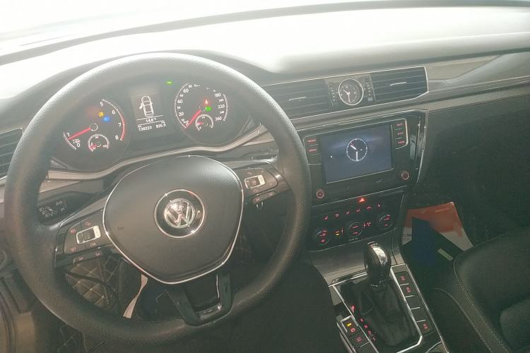 Used Volkswagen Passat 2016 330TSI DSG Luxury Edition