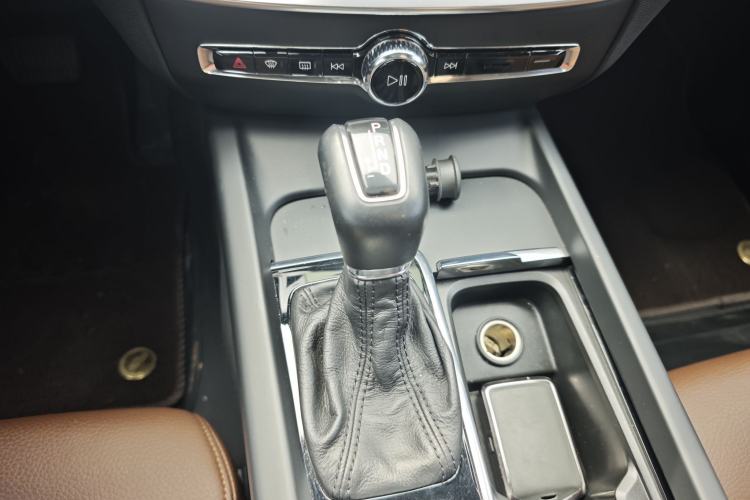 Used Volvo S60 2021 T4 Zhiyi Luxury Edition
