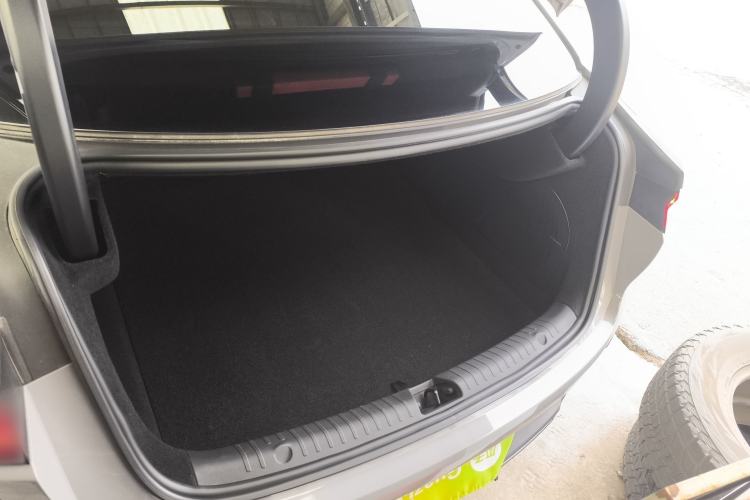 Used BYD Han 2025 EV with 701 km of Laser Radar-Enabled Intelligent Driving
