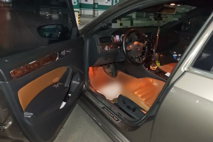 Used Volkswagen Passat 2011 3.0L V6 DSG Flagship Deluxe Edition Driver Seat