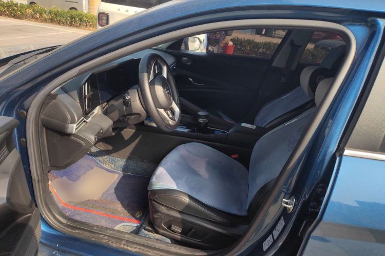 Used Hyundai Elantra 2021 1.5L CVT LUX Prestige Edition
