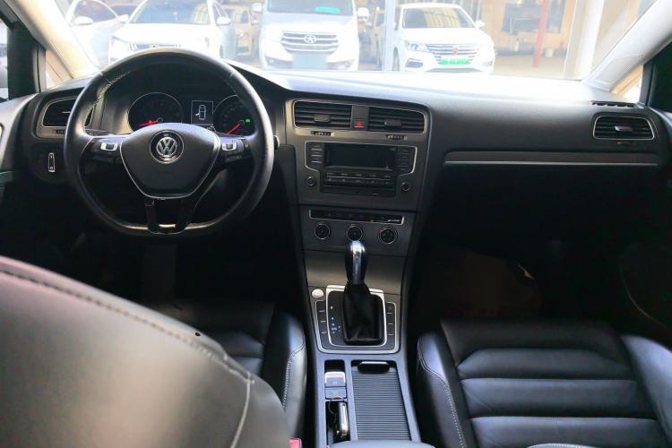 Used Volkswagen Golf 2015 1.4TSI Automatic Luxury Model