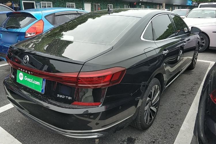 Used Volkswagen Passat 2023 Facelift 330TSI Luxury Edition Rear Right 45 Deg