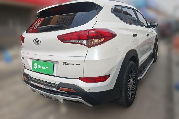 Used Hyundai Tucson 2015 1.6T Dual-Clutch Two-Wheel-Drive Smart Model Rear Right 45 Deg