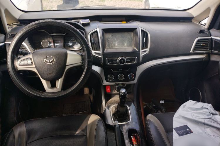 Used HYOSOW H3 2015 1.5L manual luxury version
