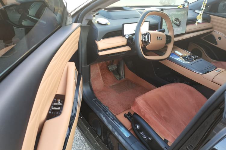 Used Geely Galaxy 8 2025 130km EM-i Flagship Edition