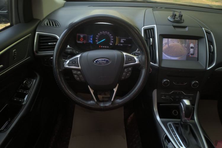 Used Ford Edge 2016 EcoBoost 245 Two-Wheel-Drive Titanium 7-Seater
